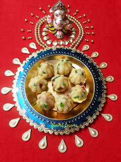 टूटी फ्रूटी मोदक रेसिपी मुख्य फोटो