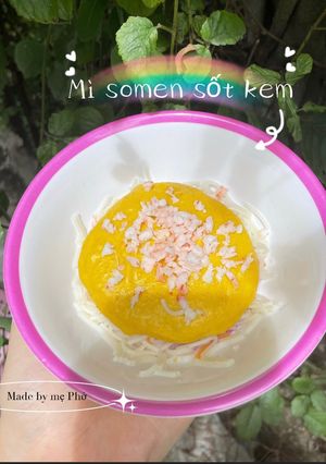 Hình của món Mì somen sốt bít đỏ phô mai.
