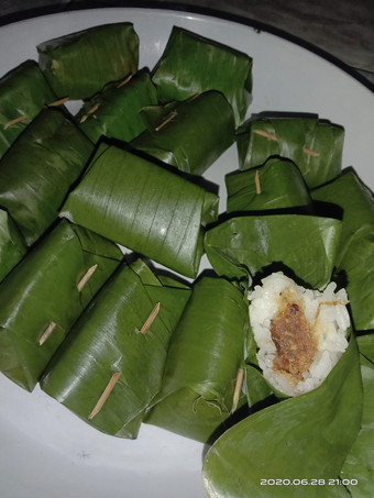 Cara Gampang Menyiapkan Lemper isi abon Irit Untuk Jualan