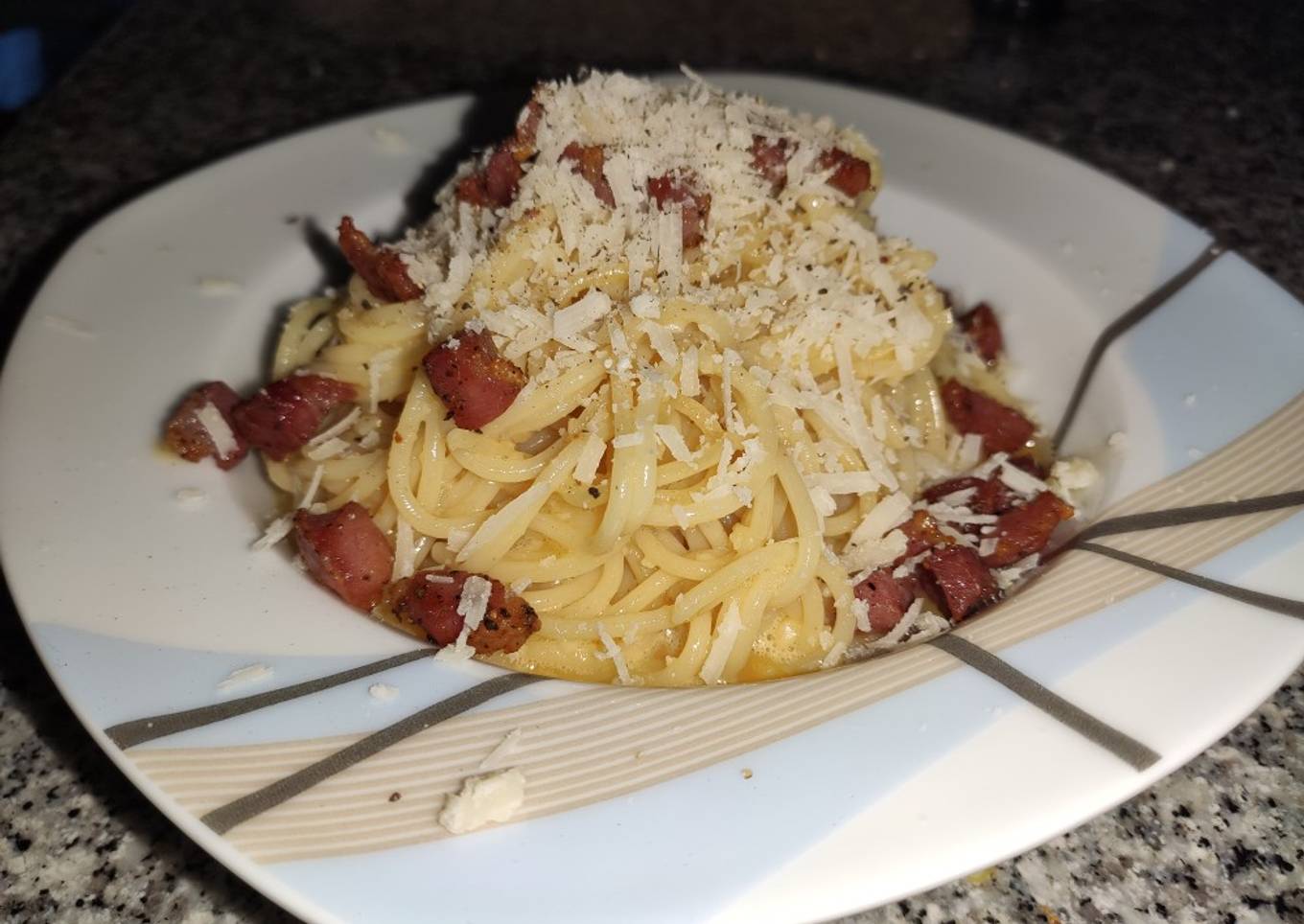 Espaguetis carbonara