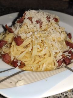Una foto de Espaguetis carbonara