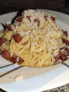 Una foto de Espaguetis carbonara