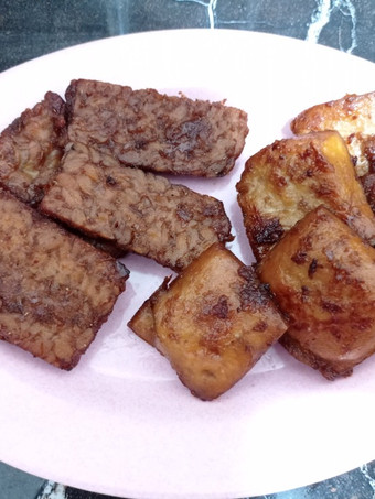 Bagaimana Menyiapkan Tahu Tempe Bacem, Menggugah Selera