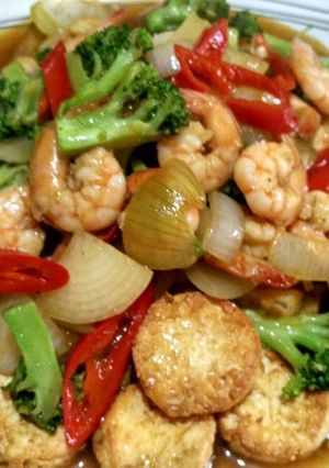 Foto resep Tofu siram brokoli udang