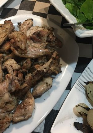 صورة لوصفة صُدور الدجاج المشويه 🍢