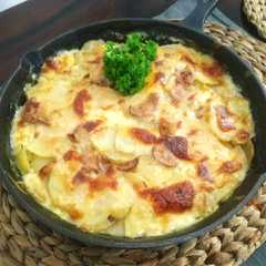 A picture of Potato au Gratin.