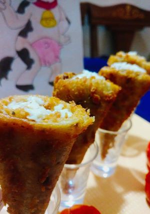 A picture of Paneer_filled_Roti_Cones.
