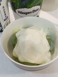 抹茶冰淇淋+無糖優格 的食譜成品照片