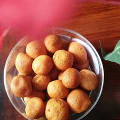 รูปของ Bola Ubi (sunda: Lubi lubi)