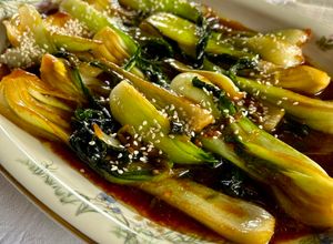Foto principal de Pak choi (col china) en salsa de ostras