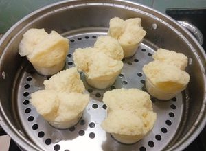 Hình của món Bánh bò bông làm từ bột mì.