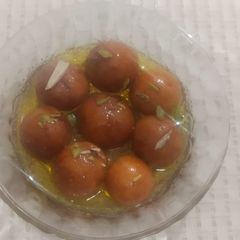 A picture of Bread Gulab jamun.