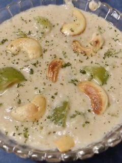 ખોયા કાજુ (Khoya Kaju Recipe In Gujarati) રેસીપી મુખ્ય ફોટો