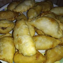 A picture of Gujiya.