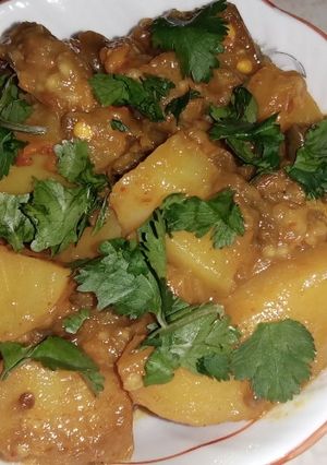 आलू बैंगन की सब्जी (Aloo baingan ki sabzi recipe in hindi) रेसिपी मुख्य फोटो