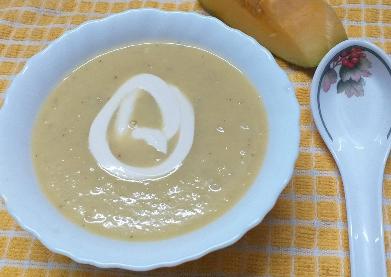 Healthy and tasty pumpkin soup