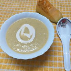 A picture of Healthy Tasty Pumpkin Soup.