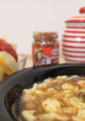 Gluténmentes Újévi bableves csipetkével gazdagon recept fotója