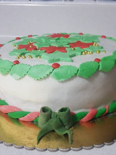 A picture of Christmas fruit cake.