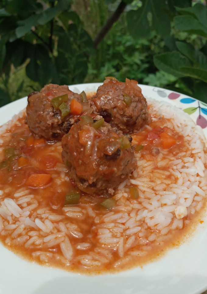 Una foto de Albóndigas dulces con arroz 😊