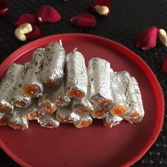 A picture of Kaju rolls.