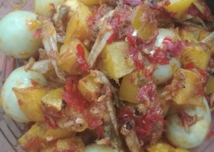 Resep Balado kentang telur puyuh Anti Gagal