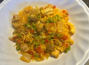 Una foto de Arroz Mediterráneo (de tierra y mar)