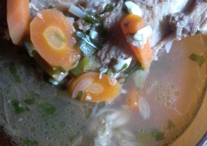 Resep Sop Tulang Sederhana Oleh Dhinii Cookpad