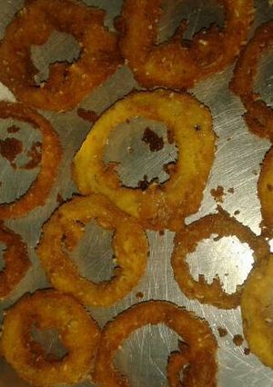 Una foto de Aros de cebolla fritos