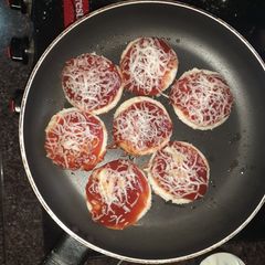 A picture of Idli pizza.