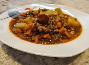 Foto principal de Lentejas con chorizo y patatas