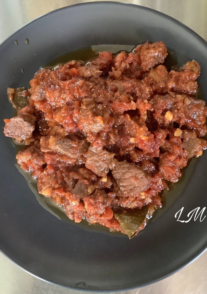 Una foto de Carne con tomate a mi manera