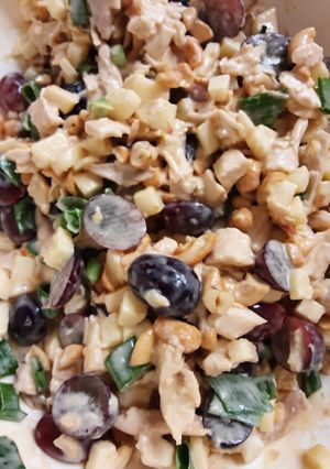 A picture of Fruity Cashew Chicken Salad.
