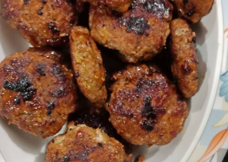 Kachay Qeemay ke kabab