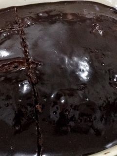 صورة لوصفة كيكه بنكهه الشوكولاته بالصوص