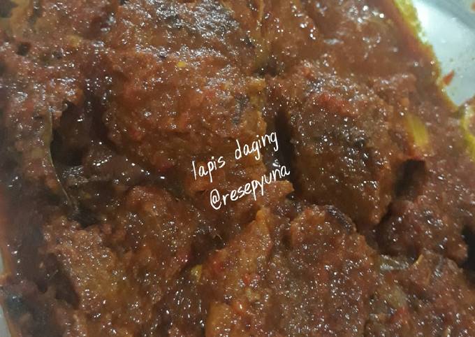 Lapis Daging