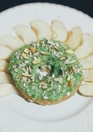 अमरुद रबड़ी घेवर (Amrood rabri ghevar recipe in Hindi) रेसिपी मुख्य फोटो