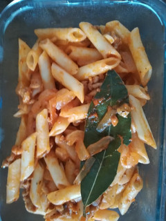 Una foto de Macarrones a mi boloñesa