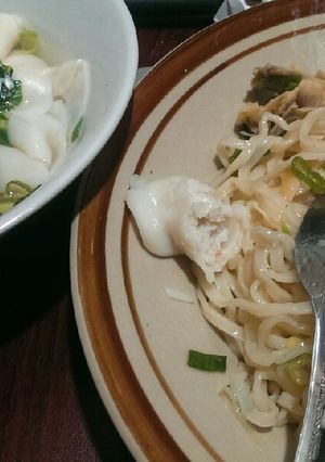 Foto resep Pangsit Kuah Ayam Udang versi rasa Resto Chinese Food