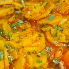 A picture of Aloo ki kattliyan salan.