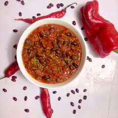 A picture of Chilli Chilli.