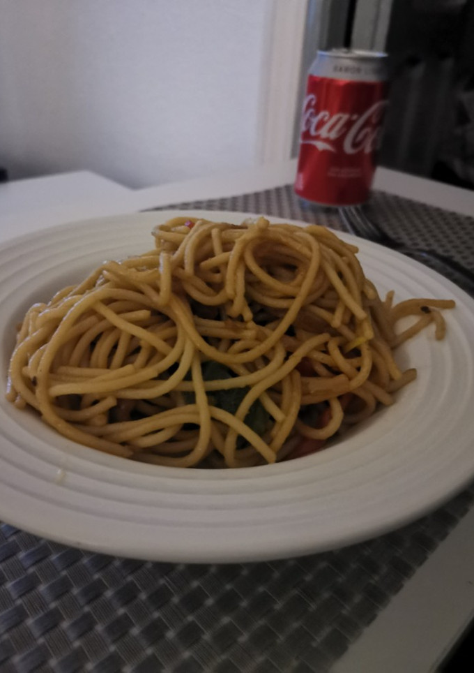 Una foto de Espaguetis a lo chino