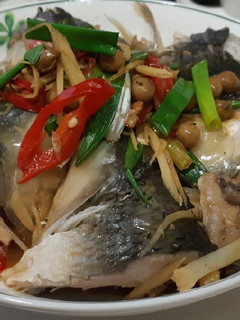 樹子醬燒虱目魚頭 的食譜成品照片