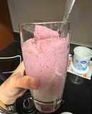 Berries smoothie