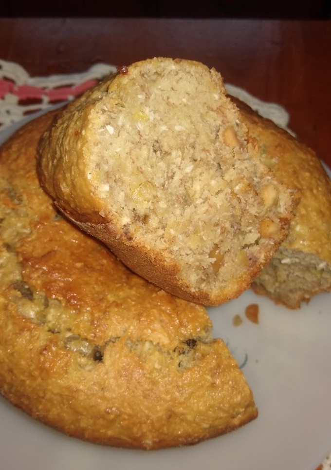 Una foto de Budín de banana con coco y pasas de uva..😋😉