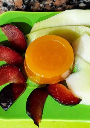 Una foto de Postre de gelatina de naranjas vegetal (agar agar)