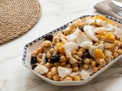 Una foto de ensaladas de bacalao