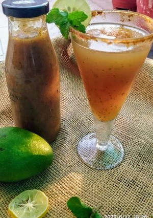 A picture of Aam Panna with Jaggery Powder.