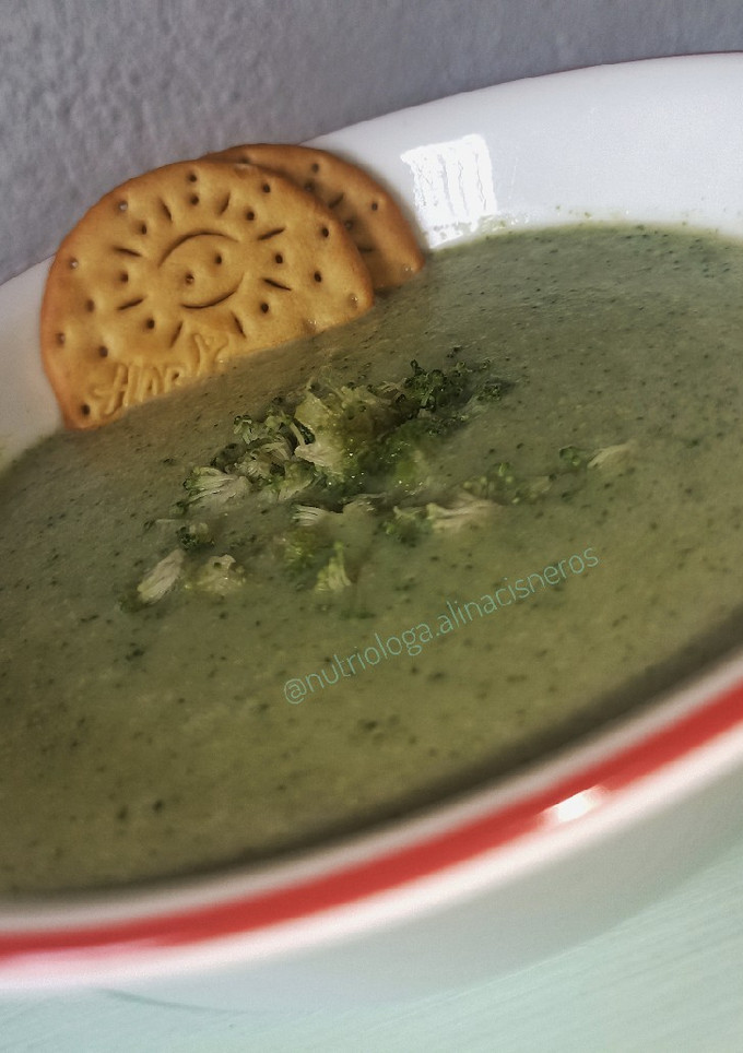 Una foto de Crema de brócoli 🥦