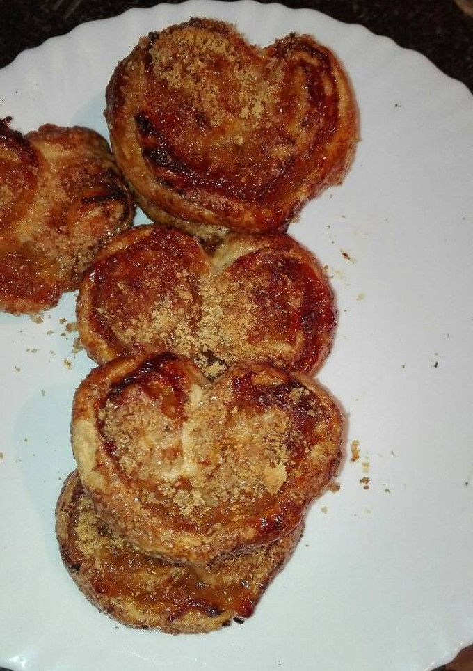Una foto de Palmeritas rellenas de cabello de angel caramelizadas con azúcar moreno 